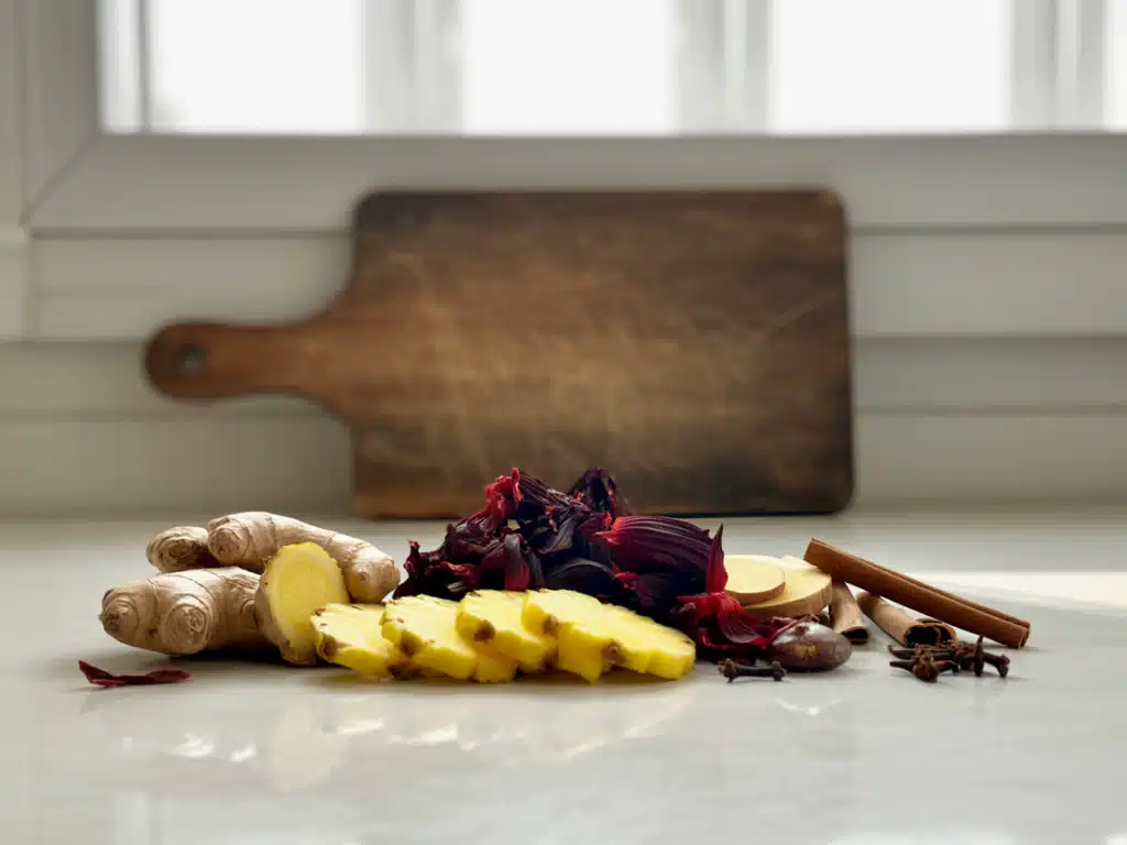 Zobo Drink – The Best 7 Benefits & Flat Belly Recipe 5 zobo drink natural ingredients
